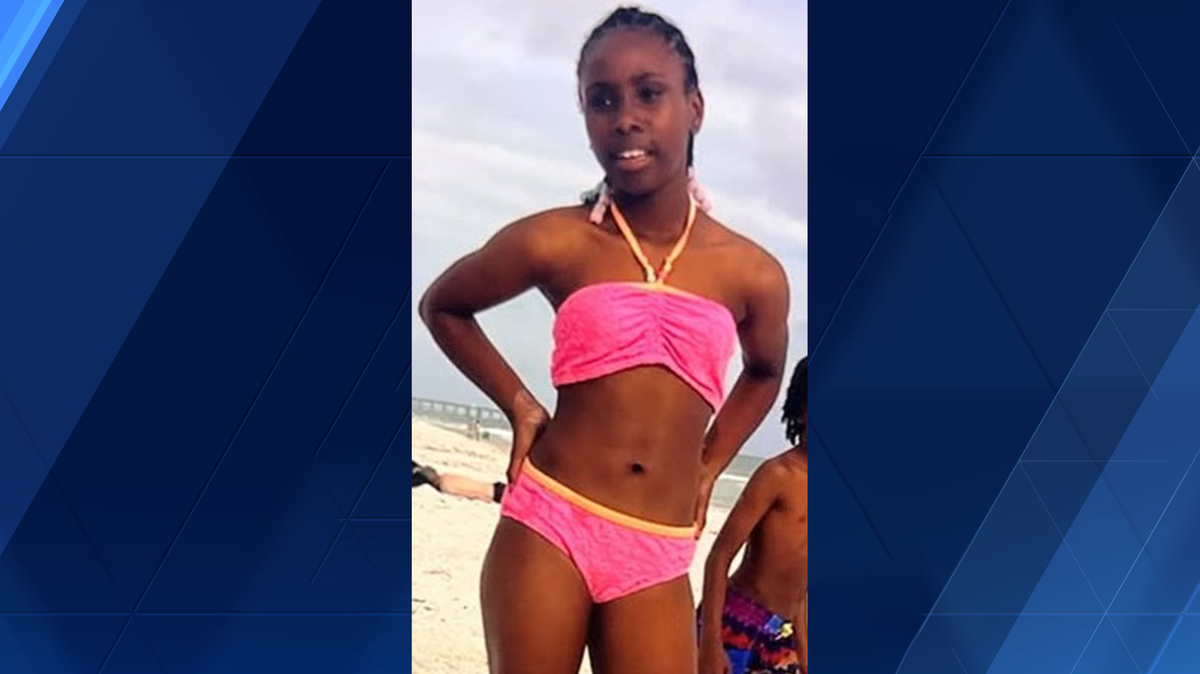 Search continues for 10-year-old girl last seen in water near Destin Pass