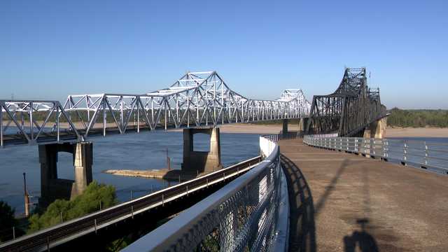 Mississippi River Bridge has shifted because of low water levels in Vicksburg