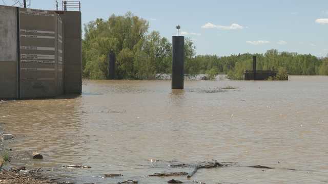 Emergency officials prepare for flood impact in Vicksburg