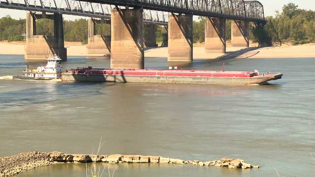 Mississippi River so low that ship crews have to work to avoid grounding out - Vimarsana News