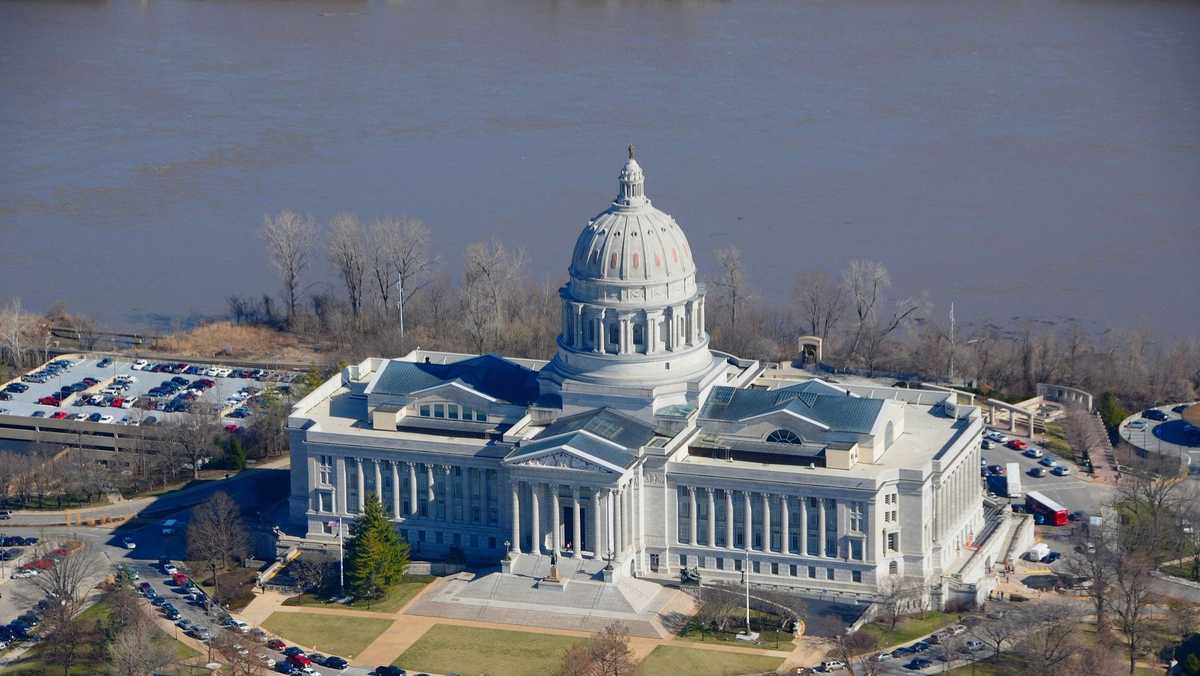 MO State Capitol to Glow Red for the Chiefs