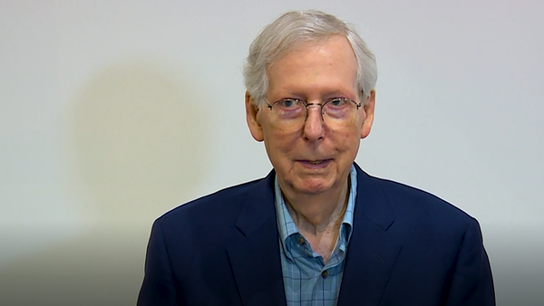 doctors react after sen. mitch mcconnell appears to freeze during media briefing