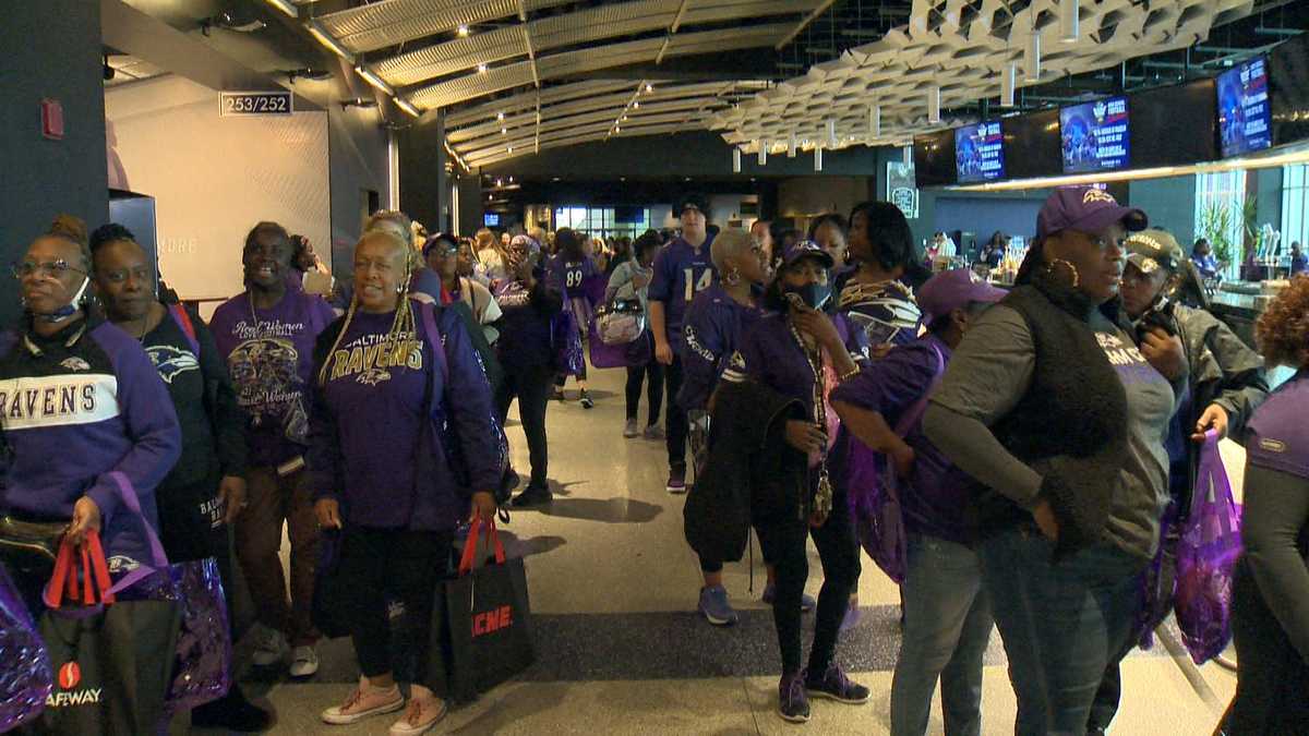 Women gather for night of football and Baltimore Ravens for 'A Purple  Evening' at M&T Bank Stadium 