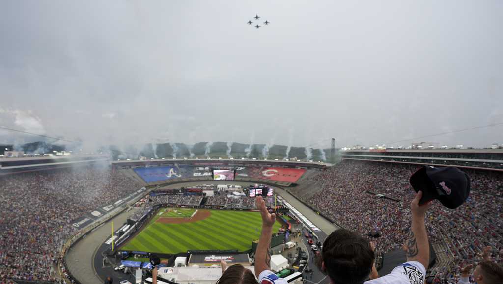 MLB Speedway Classic Suspended, 85,000 Fans at Bristol Motor Speedway