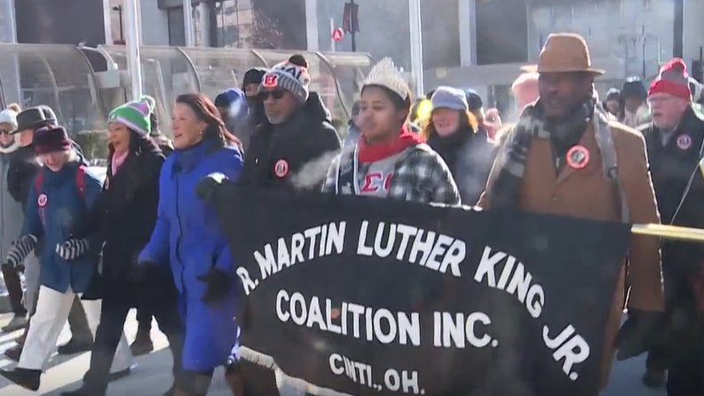 Hundreds brave cold to commemorate Martin Luther King Jr. Day in Cincinnati