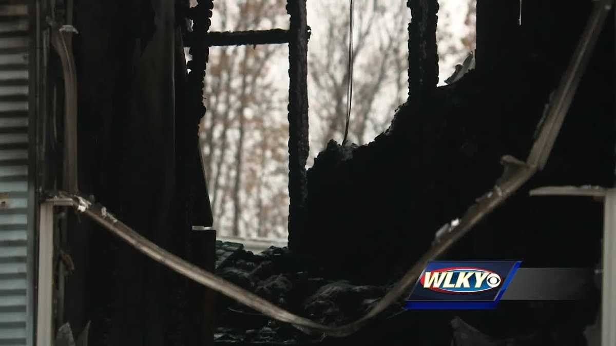 Clark County coroner identifies two people killed in mobile home fire