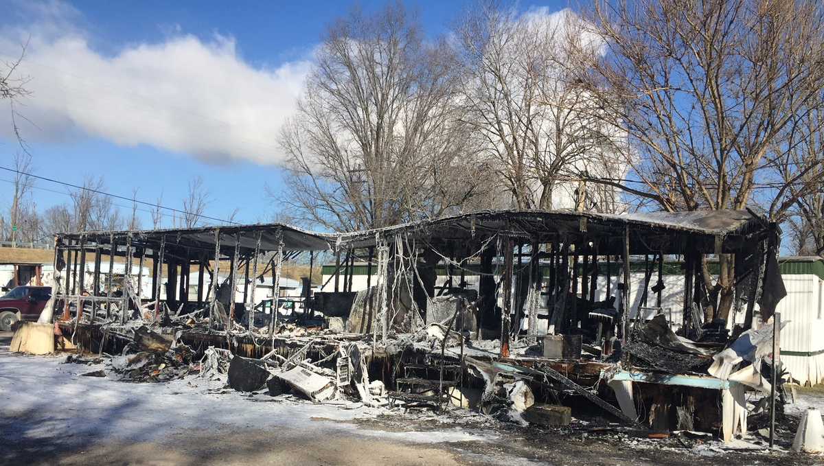 Complex owner says space heater started mobile home fire on Dixie Highway