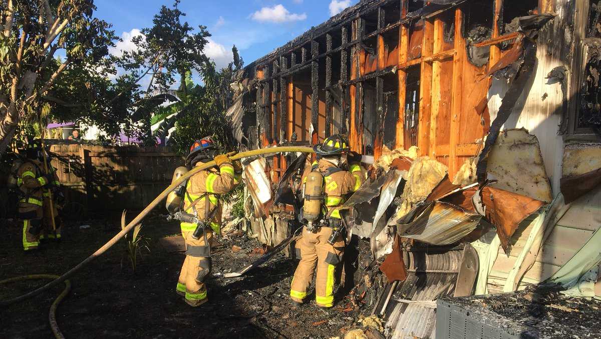 Firefighters rescue pets from mobile home fire