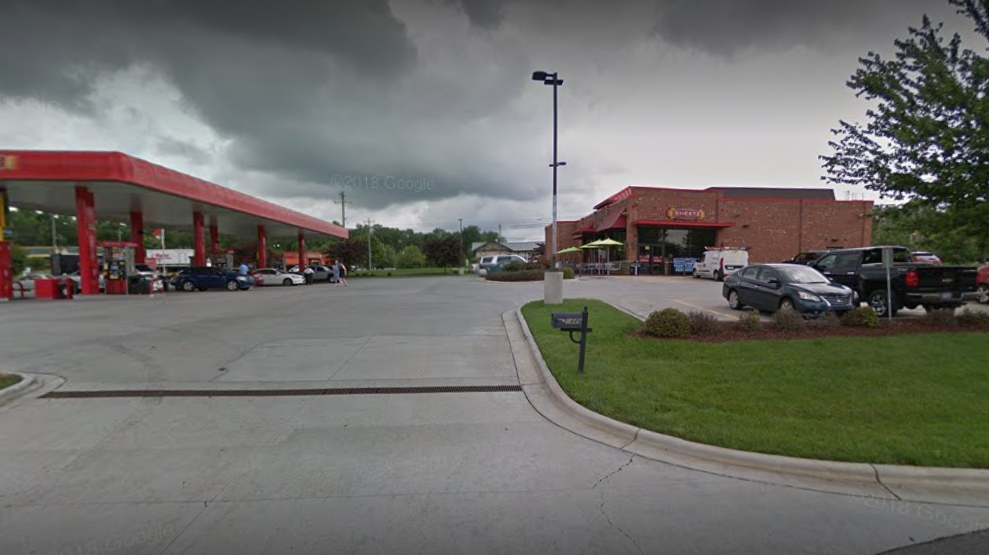 Man accused of making threats to Mocksville store employees