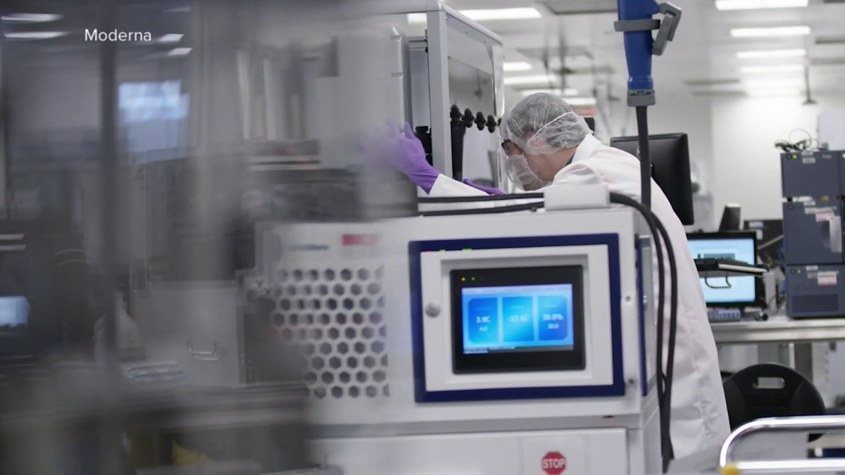 First adolescents receive COVID-19 vaccine in Moderna study