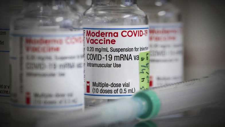 Wisconsin governor orders state heath officials to issue own COVID-19 vaccine guidance