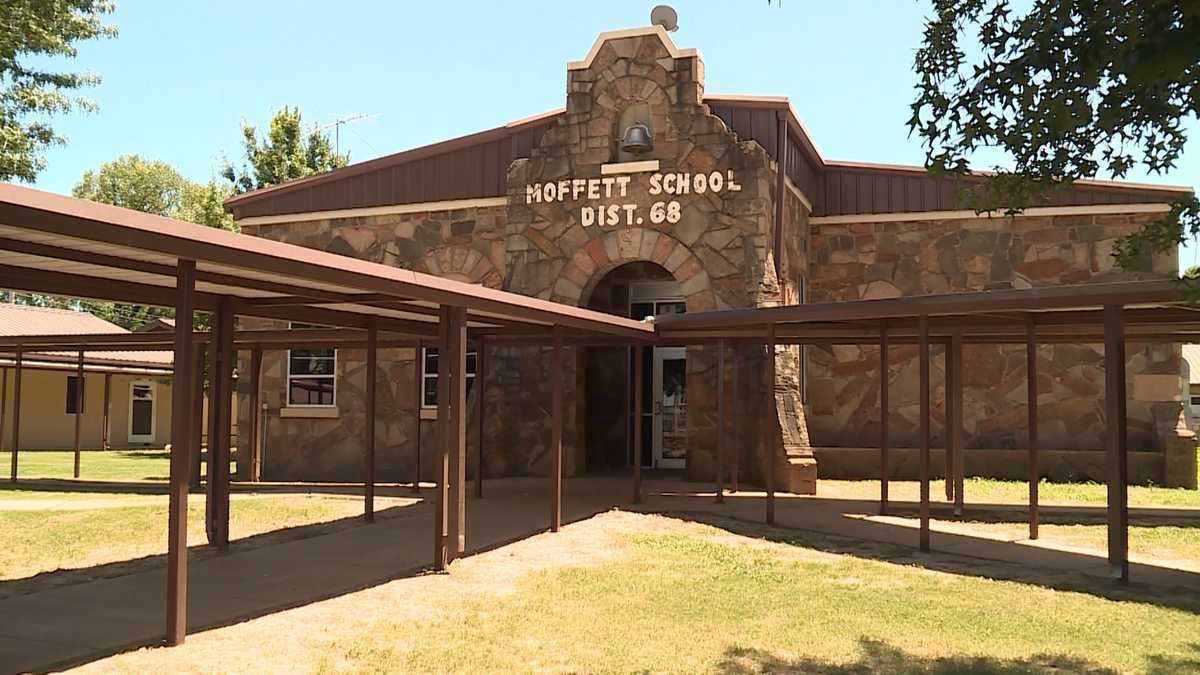 Moffett plans to open flood damaged school in time for class