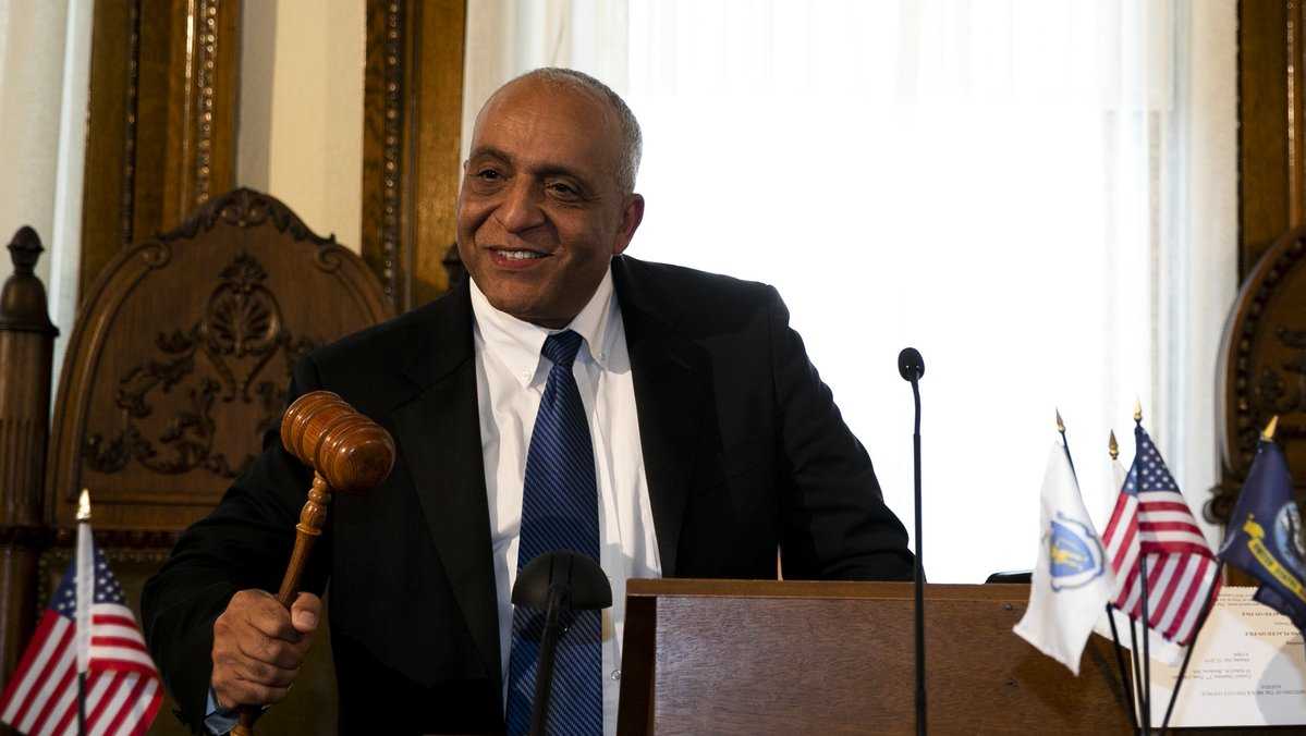 Brockton mayor suing state over 2025 crash involving MSP trooper cruiser