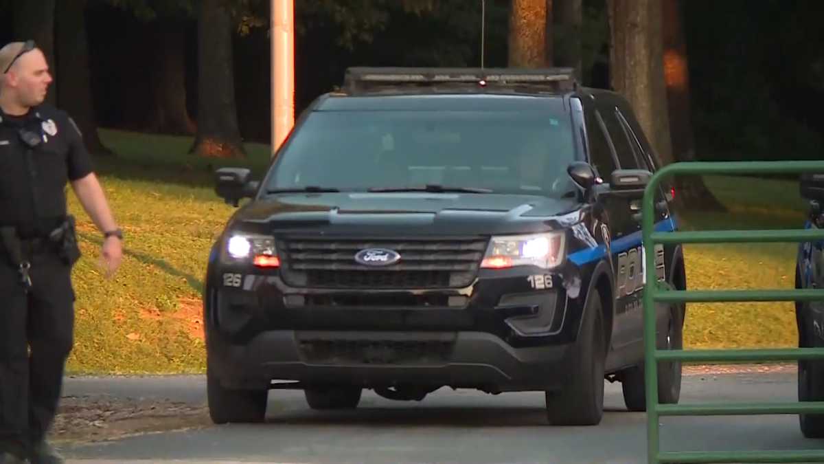 1 dead, 2 hurt in shooting at Frankfort park