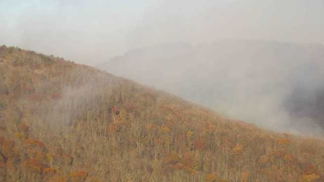 North Carolina: Fire burns in Henderson County, has affected over 100 acres - Vimarsana News