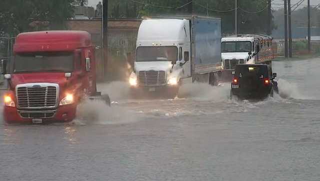 Heavy rain floods Legends Field, forces Kansas City Monarchs to postpone  Friday game