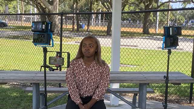 Florida Amazon driver thought she was going to die after being bitten by rattlesnake - Vimarsana News