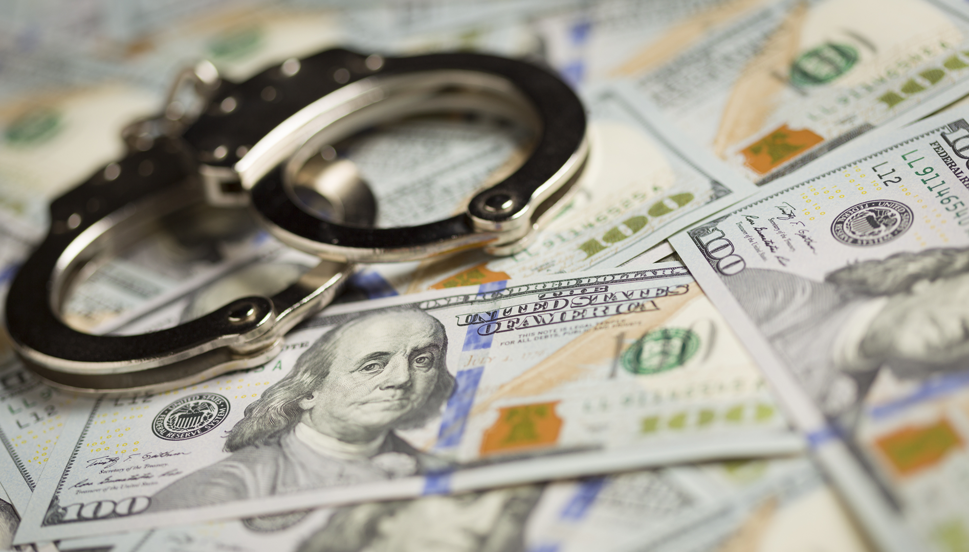 wyff4.com - Stephanie Moore - Luxury SUV, cosmetic procedures tied to prison smuggling, bribery case in South Carolina