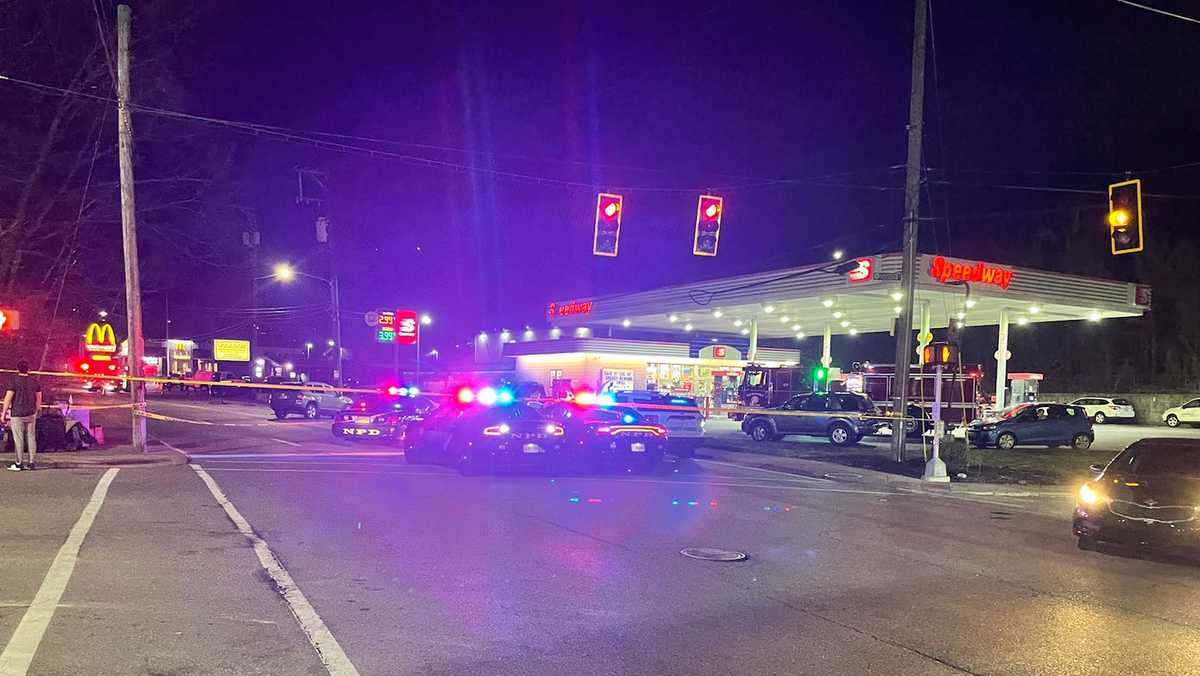 Multivehicle crash reported in Newport, police on scene