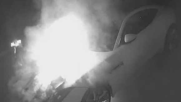 Feds: New York man pleads guilty to setting woman's car on fire in ...