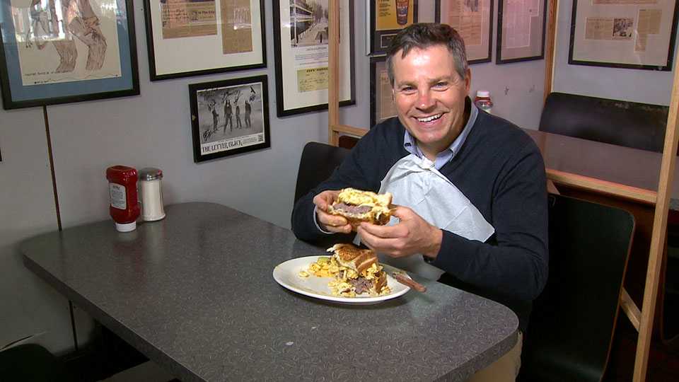NH Chronicle Serving up monster sandwiches
