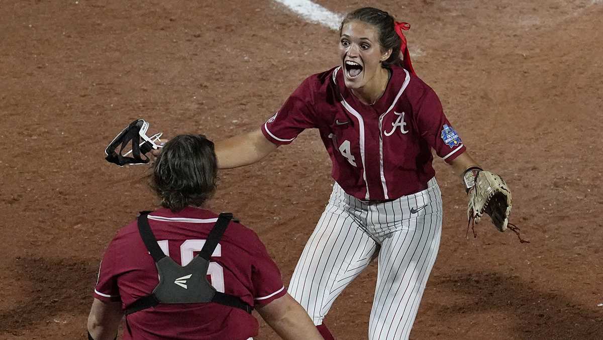 Montana Fouts: A look at the Alabama Crimson Tide softball pitcher