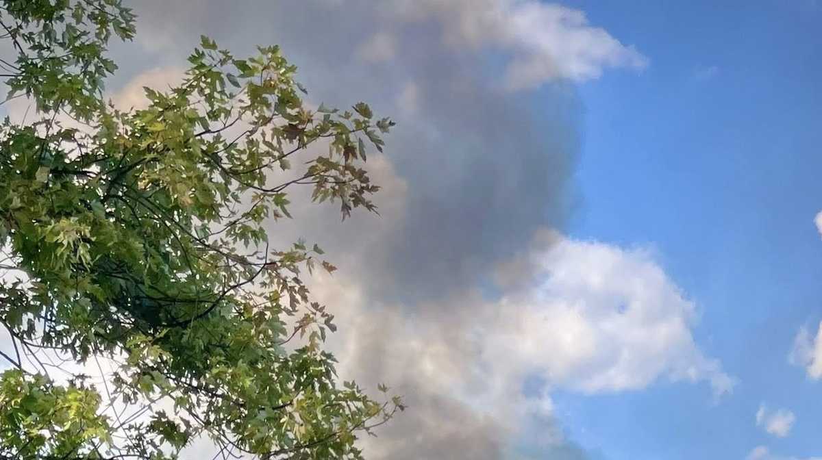 Resident displaced after fire destroys mobile home, garage in Franklin ...