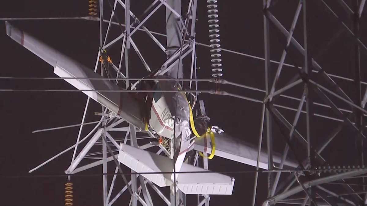 911 Call Released After Small Plane Crashed Into Power Line Tower 4627