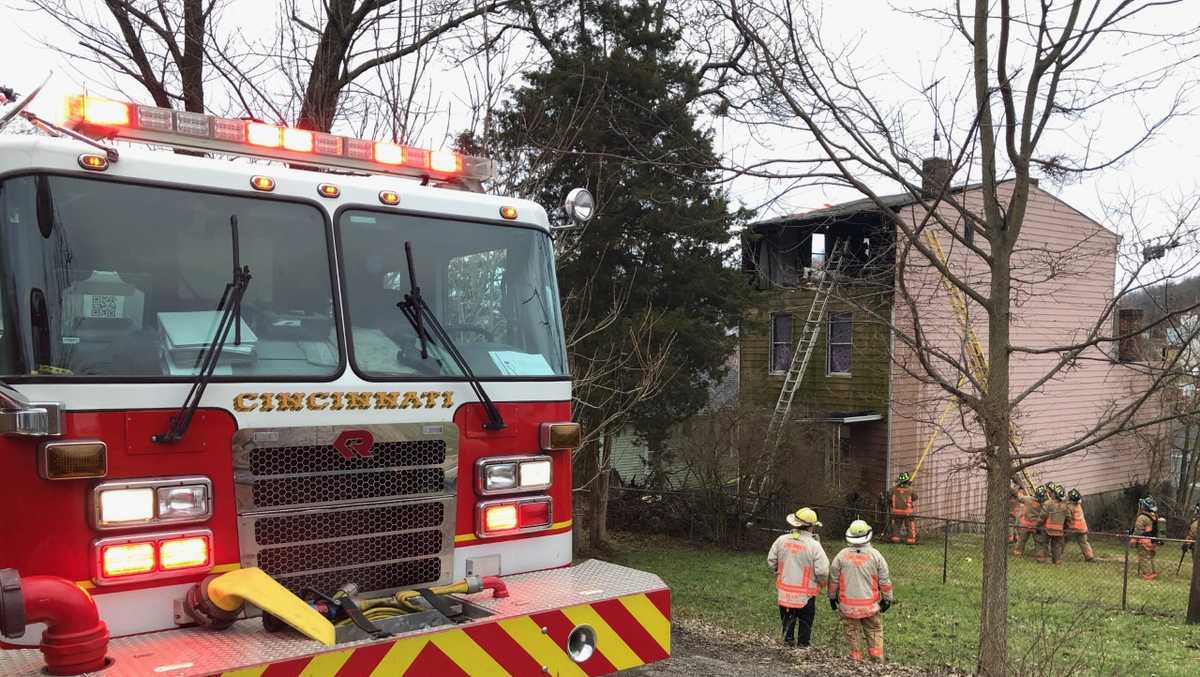 Firefighters battle house fire in South Fairmount