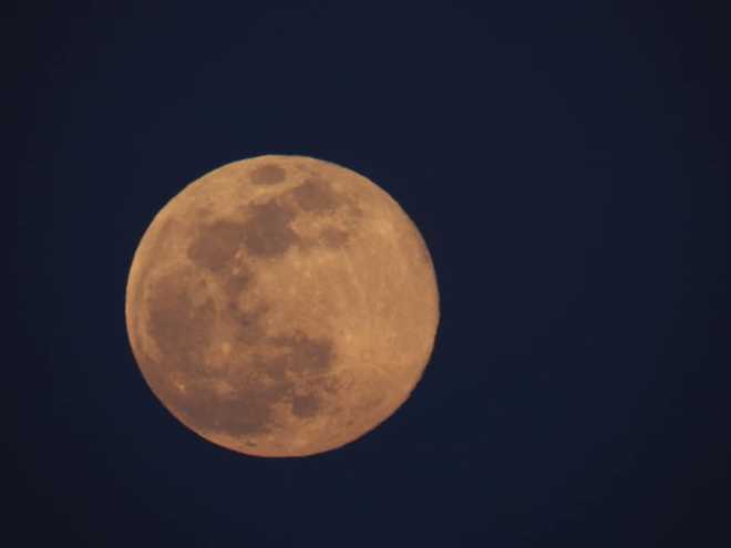SUPERMOON: 10 stunning photos of last night's Super Pink Moon -- the ...