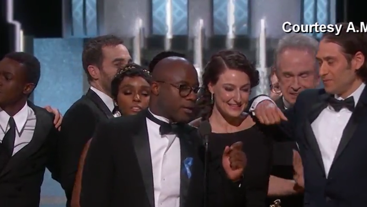 'Moonlight' wins Best Picture after 'La La Land' mistakenly announced as winner
