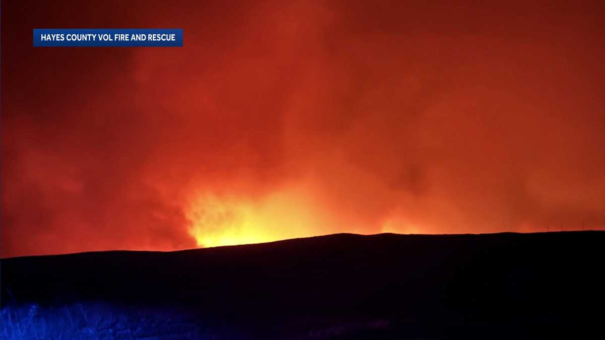 Nebraska officials provide update on wildfires as crews continue to work to contain the blazes