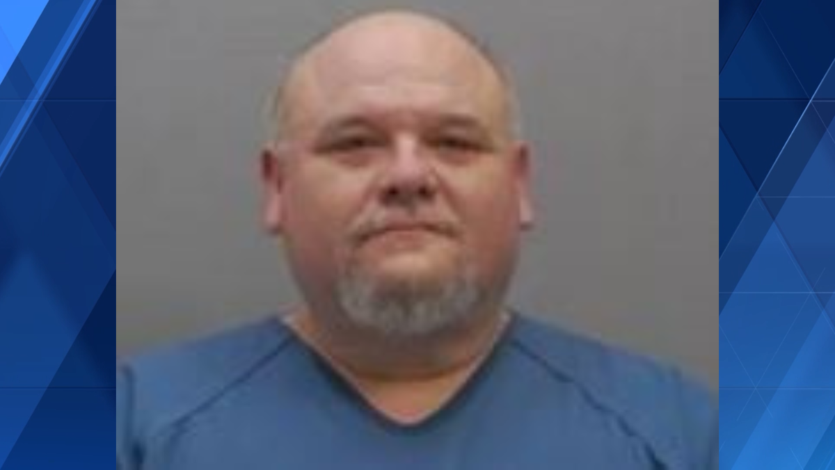 Clermont County Veterans Services Executive Director indicted on sex