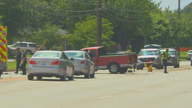 Motorcyclist Killed After Crashing Into Pickup Truck Near Hikes Point Motorcyclist Killed After Crashing Into