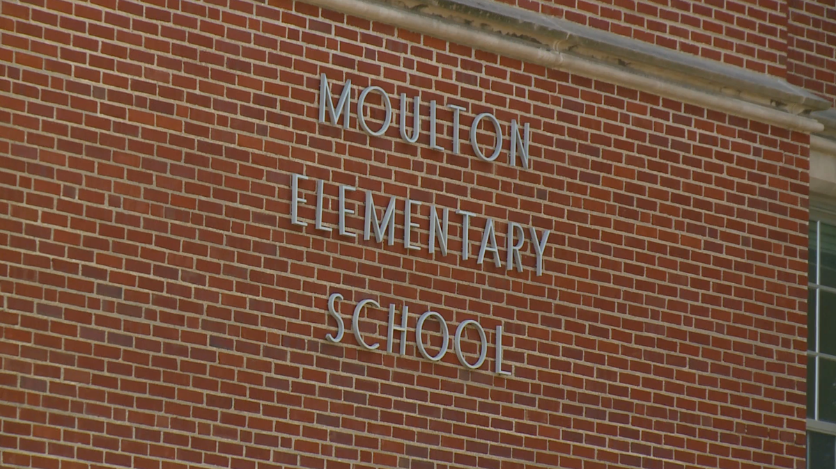 Des Moines City Council approves demolition of Moulton Elementary School