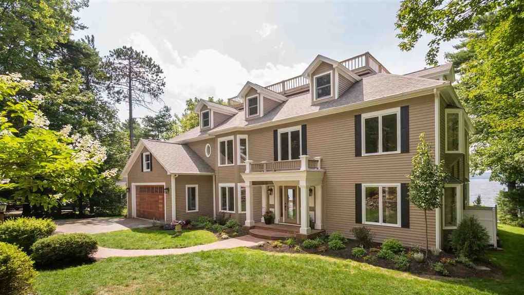 Mansion Monday Beautiful and spacious lakeside home in Moultonborough