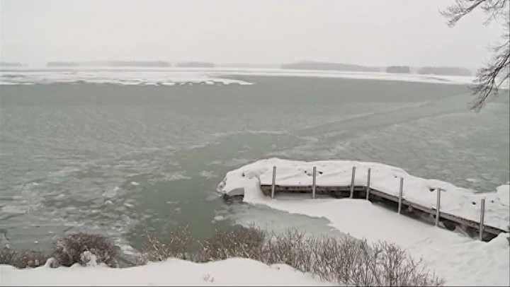 Lake Winnipesaukee ice