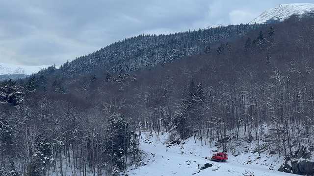 Skier suffers life-threatening injury after triggering avalanche on Mt. Washington - Vimarsana News