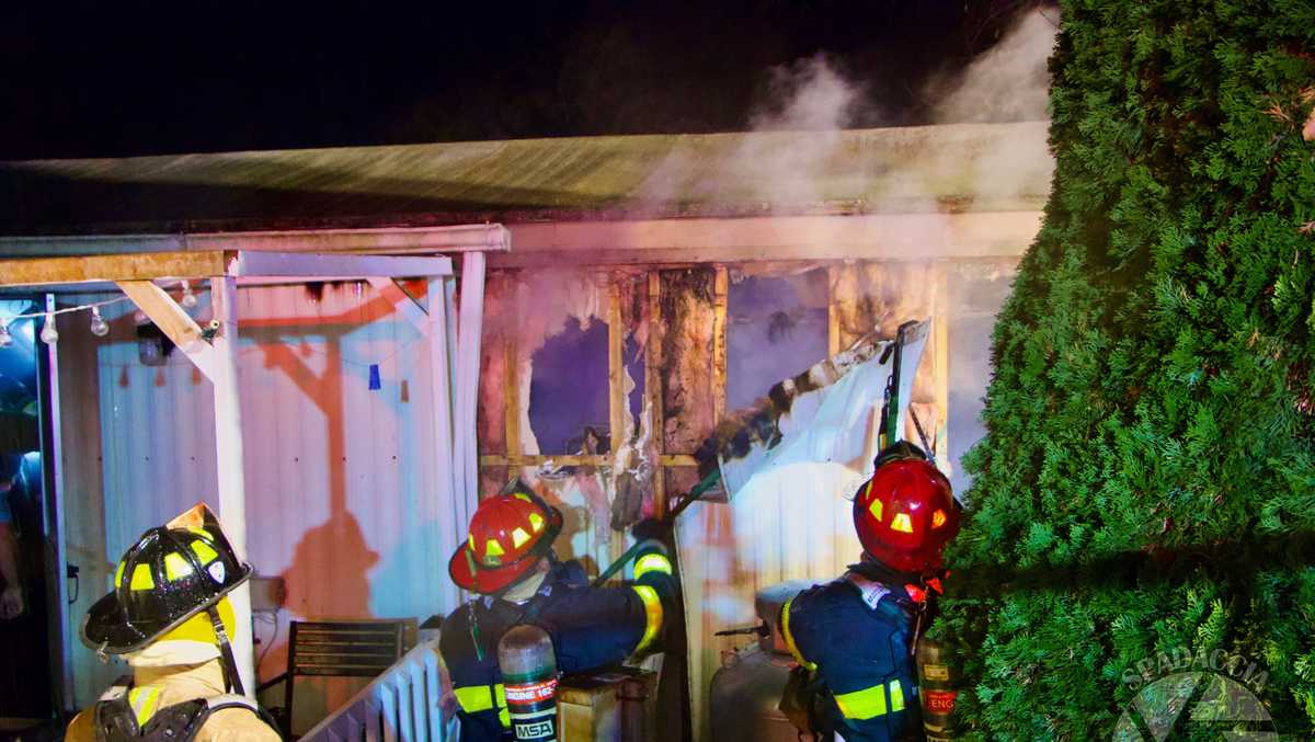 Photos: Fire destroys mobile home in Lancaster County, Pa.