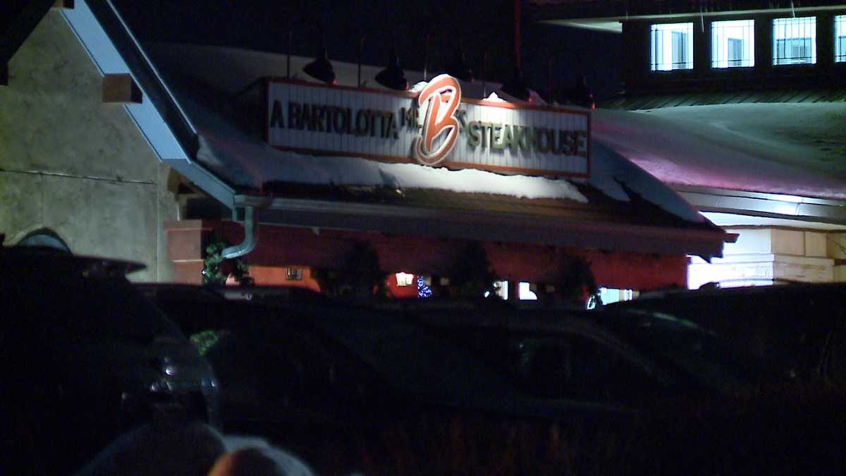 Mr. B's Steakhouse in Brookfield reopens after fire