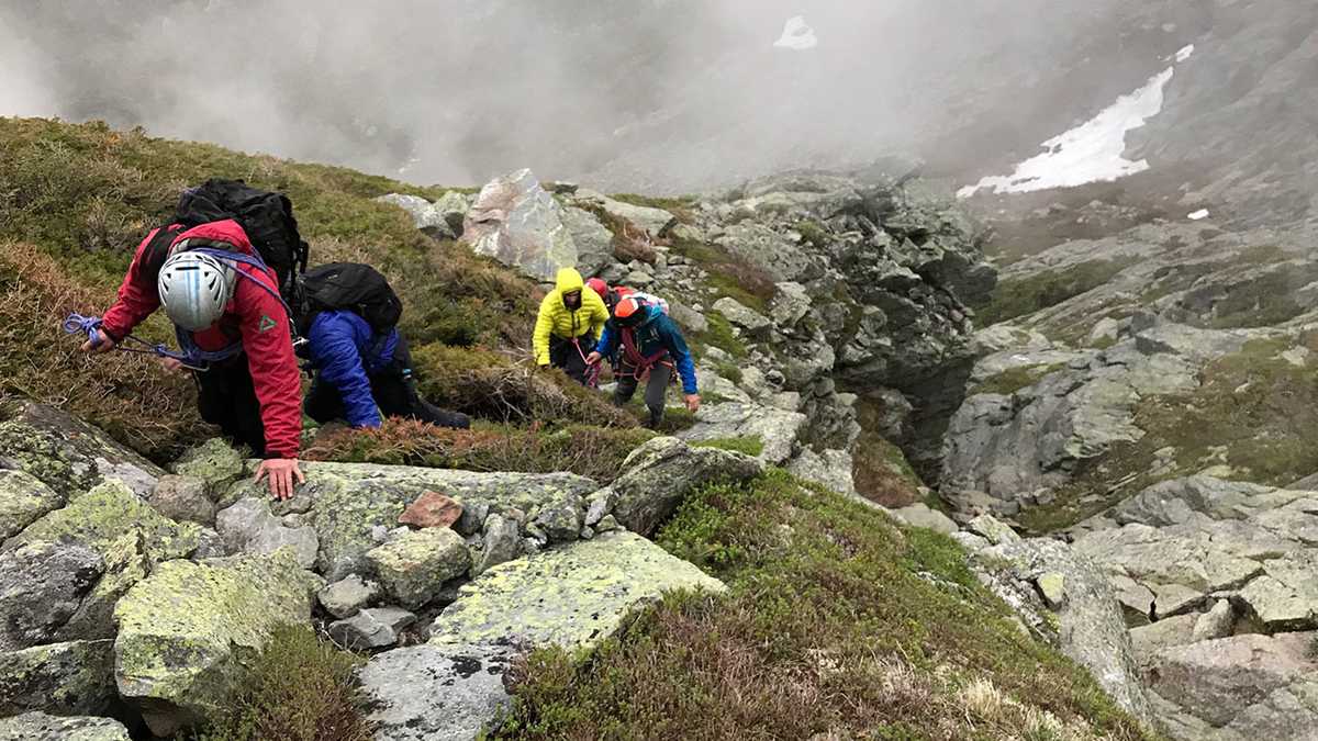 Rescuers Come To Aid Of Hikers On Mount Washington Ledge 