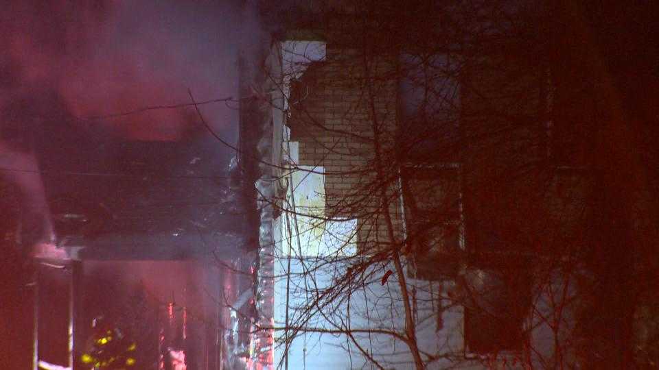 Fire tears through home in Pittsburgh overnight