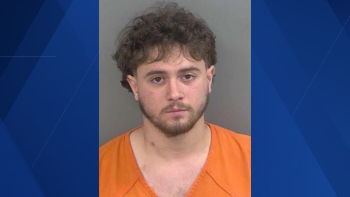 Naples man accused of leading deputies on high-speed chase through ...