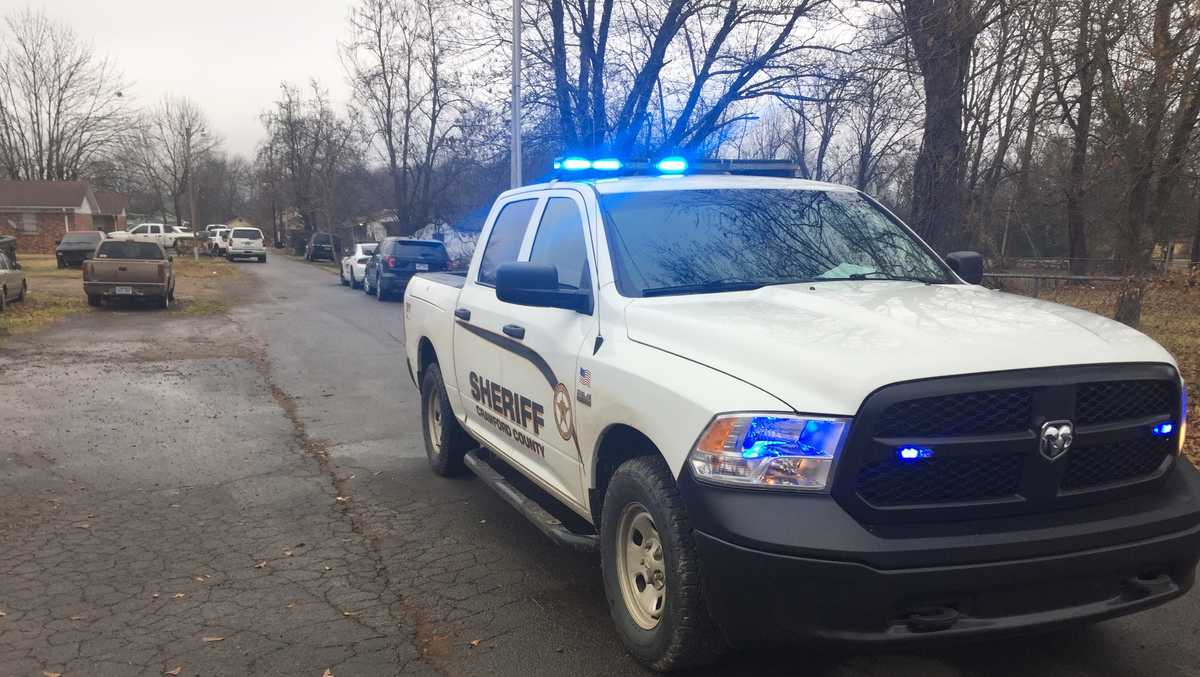 One killed in officerinvolved shooting in Mulberry