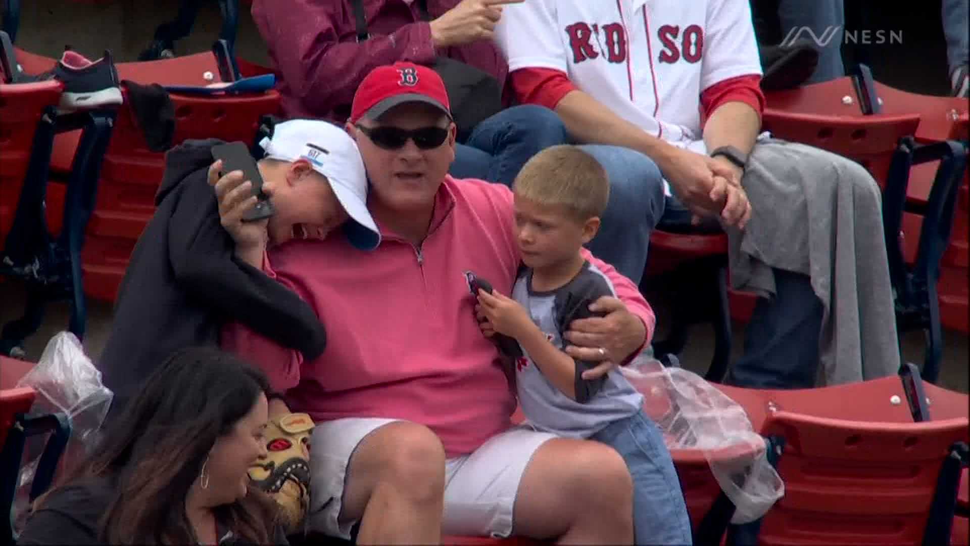 Young Red Sox fan beside himself after little brother throws foul ball back onto field - Vimarsana News