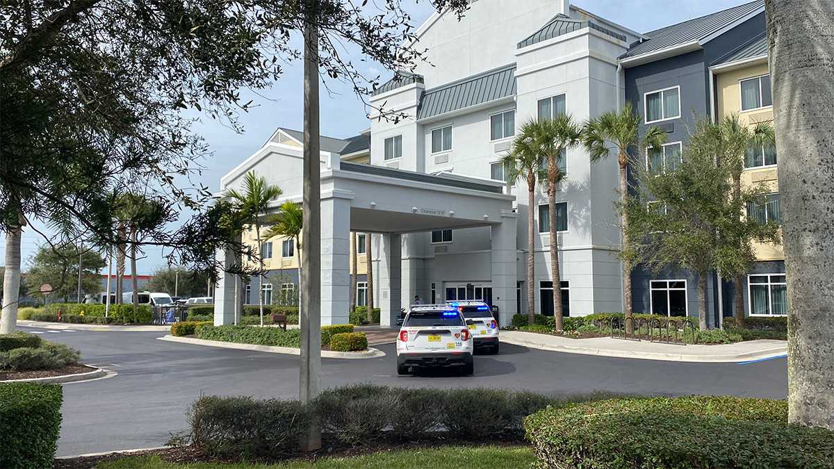 Two Dead In Murder Suicide At Golden Gate Estates Hotel