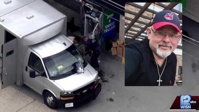 Armored truck guard dies after robbery near North Shore Bank Milwaukee - Vimarsana News