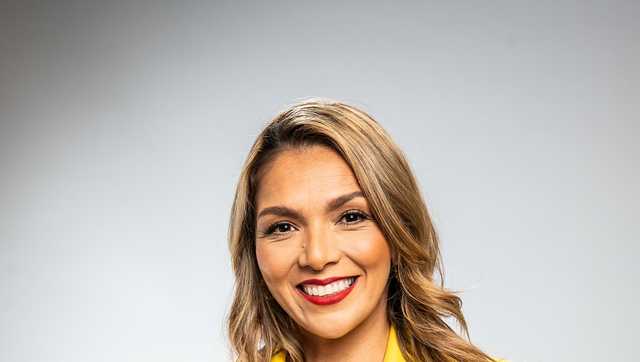 Salinas native Mayra Gomez is the first Spanish-language football reporter  for  Prime Video – KION546