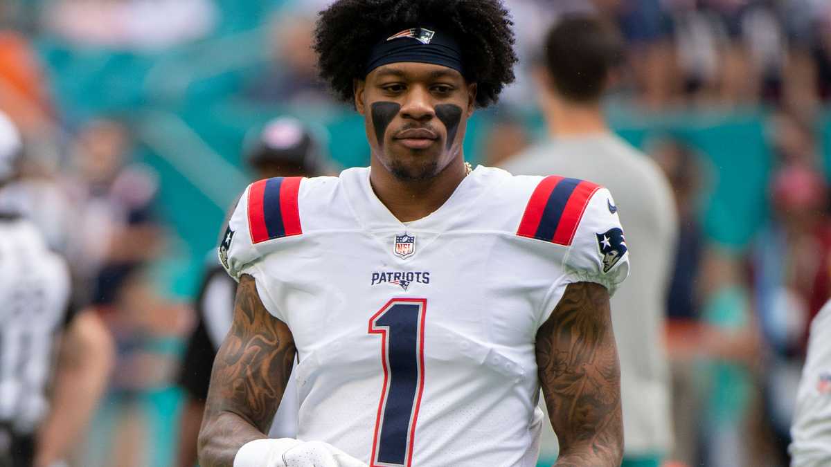 OFFICIAL: Chicago Bears trade for N'Keal Harry, former 1st-round pick &  Patriots WR