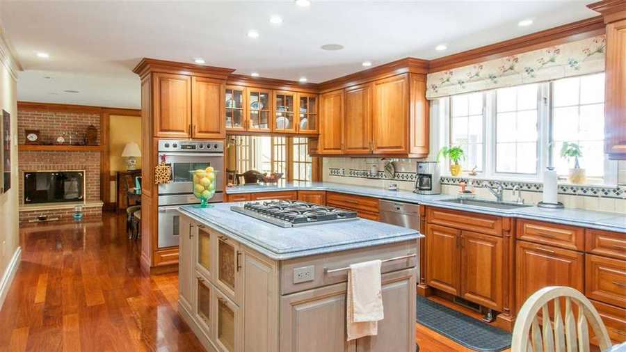 Mansion Monday A country estate in the heart of Nashua